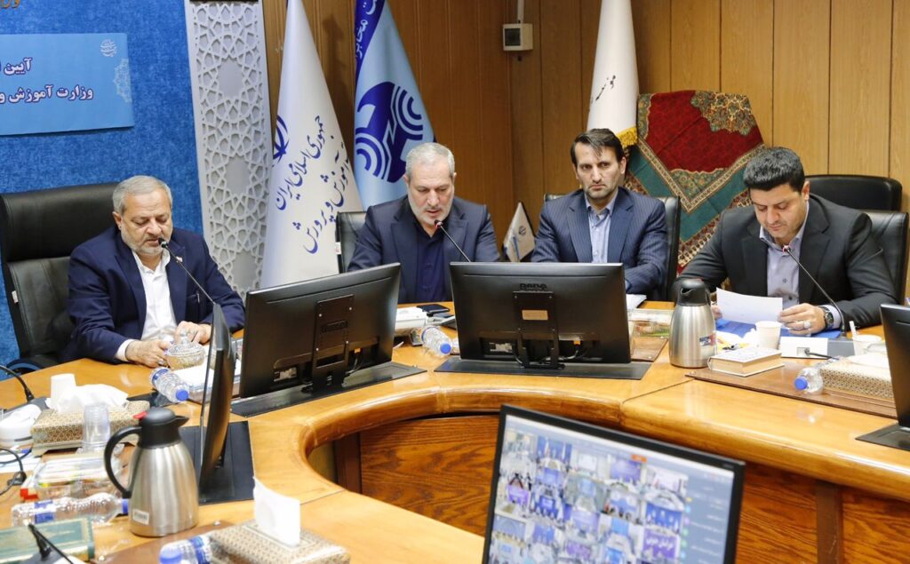 رونمایی از پنج سامانه هوشمند صندوق ذخیره فرهنگیان باحضور وزیر آموزشوپرورش 32 WhatsApp Image 2025 12 08 at 15.19.27